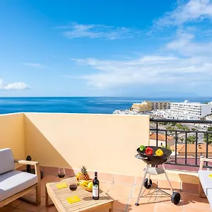 1314 Fabulous 2 Bedroom Roof Terrace Apartment